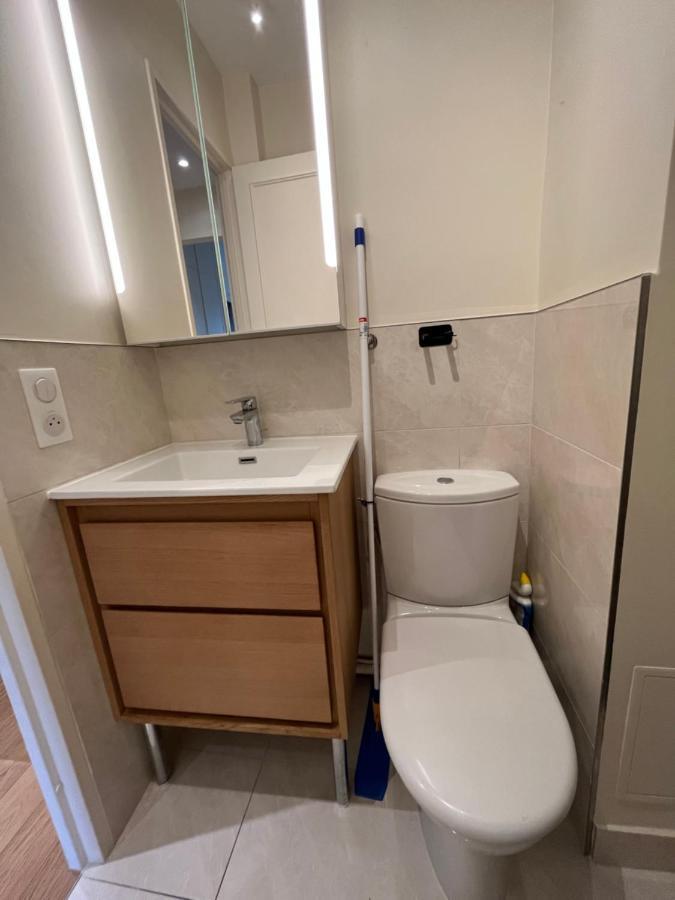 Dream Dwell Paris -Studio With Balcony 800M To Trocadero And Tour Eiffel Bagian luar foto